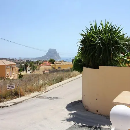 別荘 Luxurious Holiday With Private Pool In